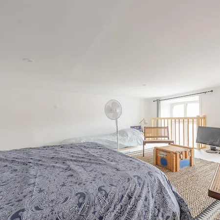 Lejlighed Mezzanine Renove Au Centre De La Rochelle, Proche Vieux Port Et Plages - Fr-1-535-54 *