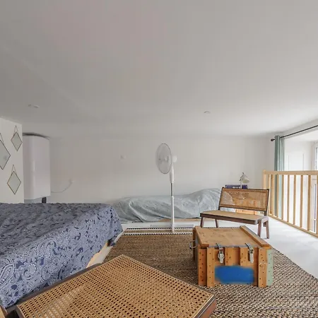 Mezzanine Renove Au Centre De La Rochelle, Proche Vieux Port Et Plages - Fr-1-535-54 拉罗歇尔