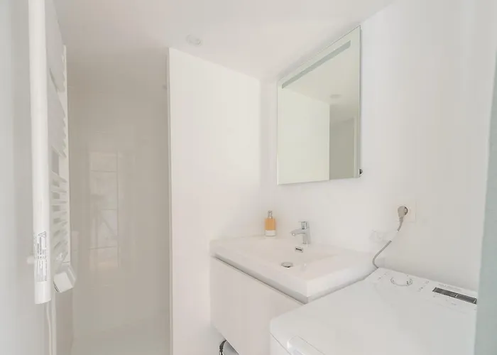 아파트 Mezzanine Renove Au Centre De La Rochelle, Proche Vieux Port Et Plages - Fr-1-535-54