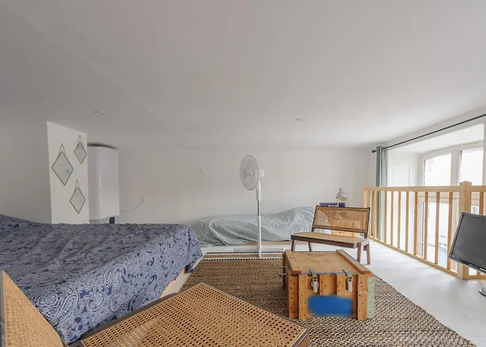 Mezzanine Renove Au Centre De La Rochelle, Proche Vieux Port Et Plages - Fr-1-535-54 라로셸