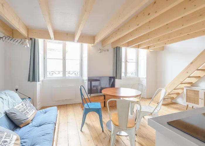 Mezzanine Renove Au Centre De La Rochelle, Proche Vieux Port Et Plages - Fr-1-535-54 라로셸